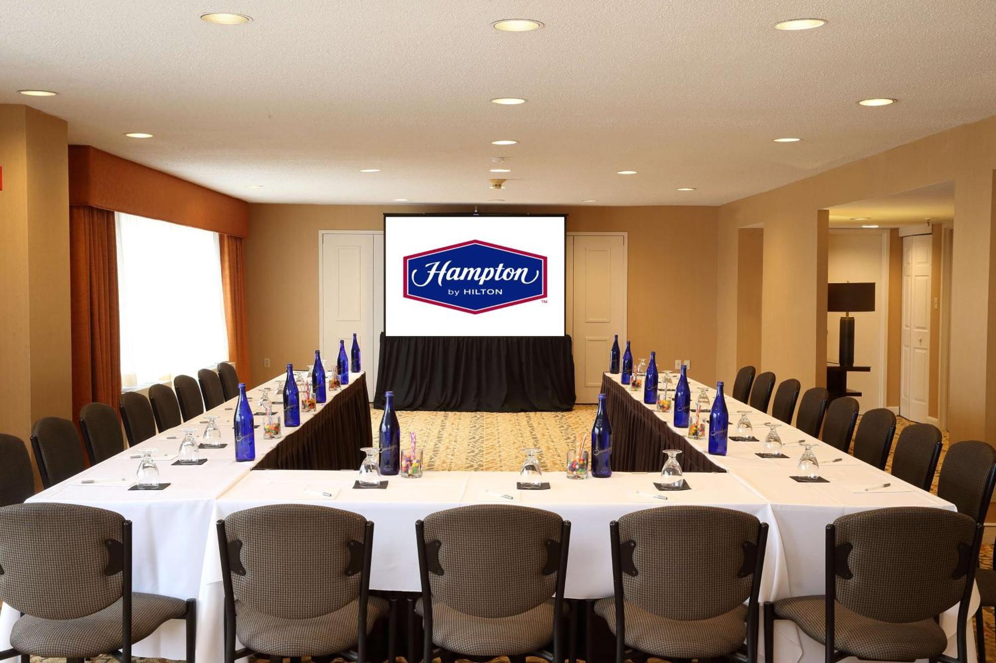 Hampton Inn Boston-Natick Buitenkant foto
